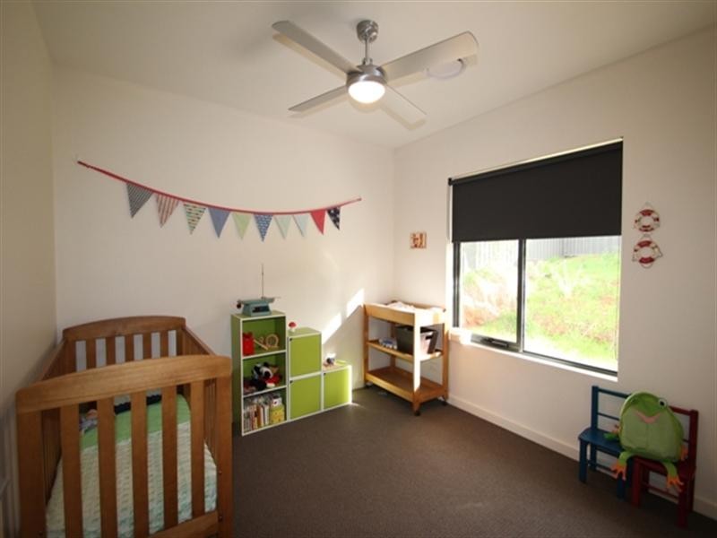 12 Edward Street, Clare SA 5453