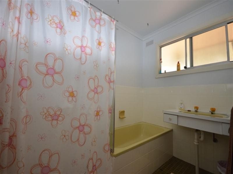 10 Railway Street, Farrell Flat SA 5416