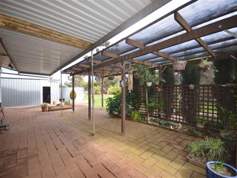 10 Railway Street, Farrell Flat SA 5416