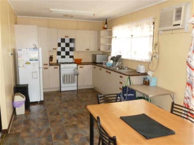 17 Henry Street, Clare SA 5453