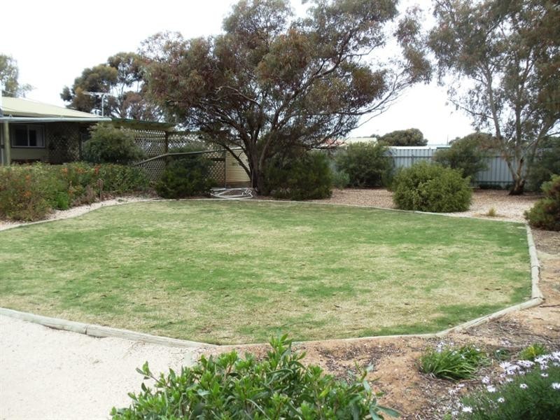 9 Kulpara Street, Clinton SA 5570