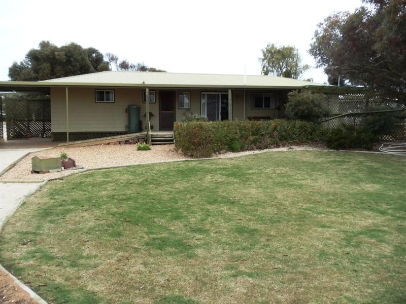 9 Kulpara Street, Clinton SA 5570