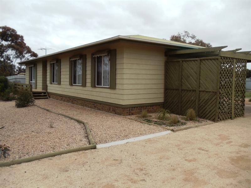 9 Kulpara Street, Clinton SA 5570