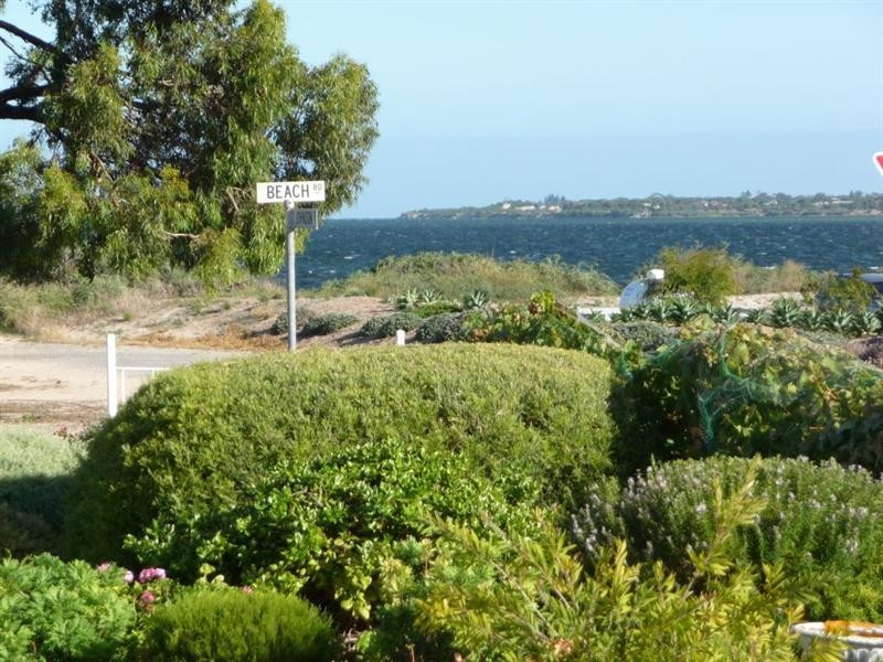 25 Beach Road, Coobowie SA 5583