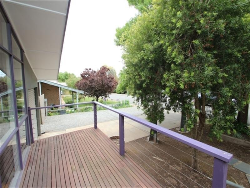 28 Guilford Street, Clare SA 5453