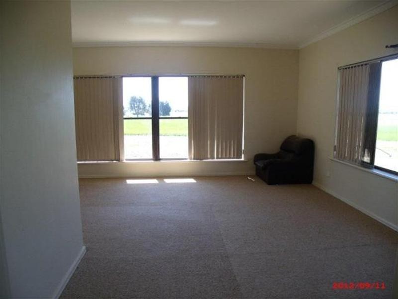 . Barton Hill Road, Black Springs SA 5413