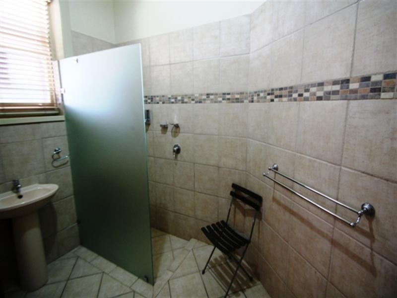 4 New Road, Clare SA 5453