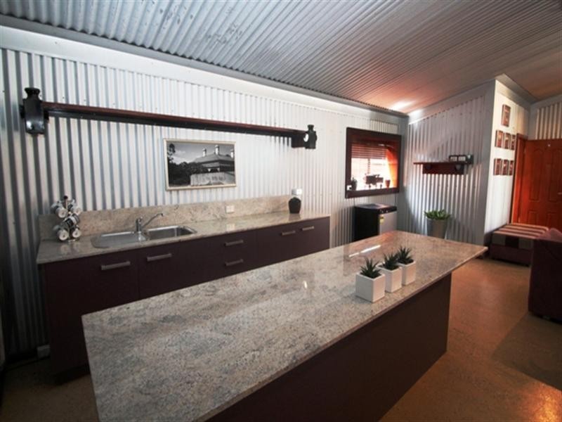 4 New Road, Clare SA 5453