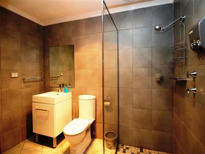 4 New Road, Clare SA 5453