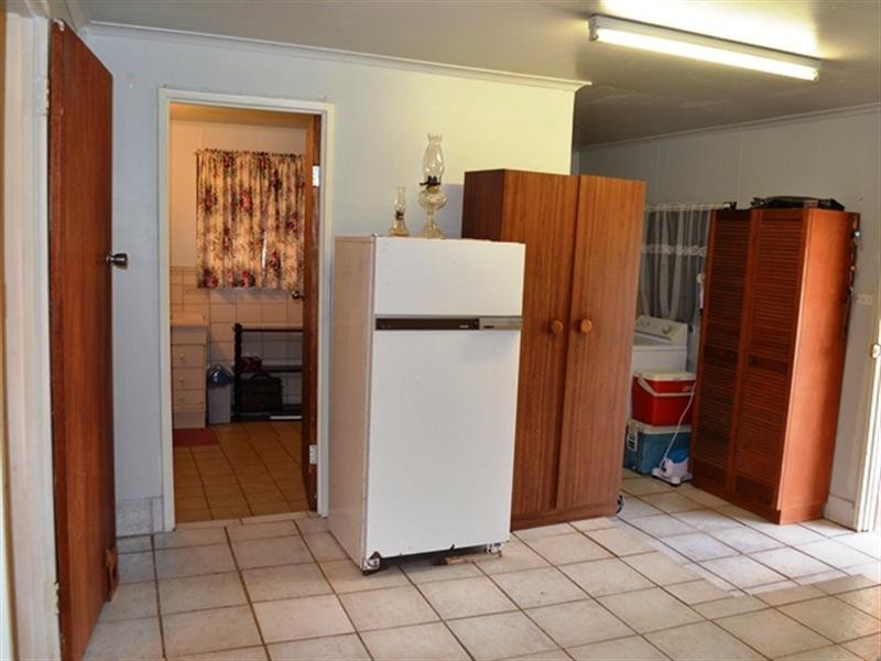 1 fifth Street, Owen SA 5460