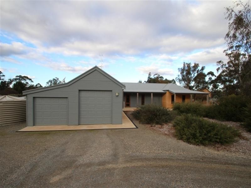 14 Hill Street, Mintaro SA 5415