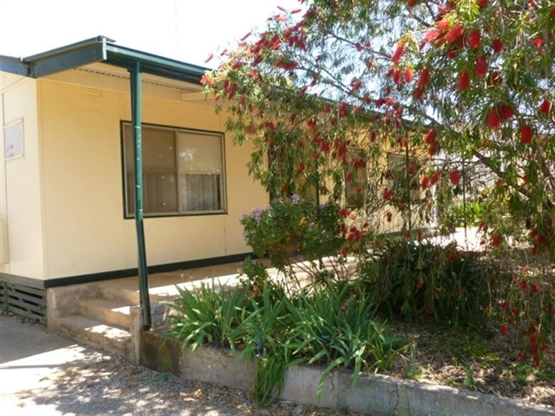 9 Patullo Avenue, Clare SA 5453