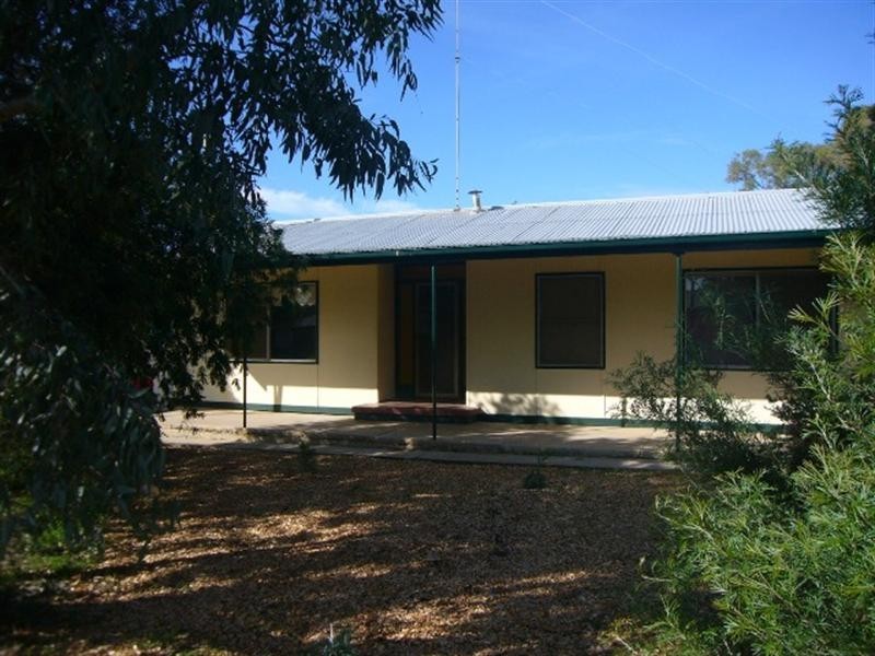9 Patullo Avenue, Clare SA 5453