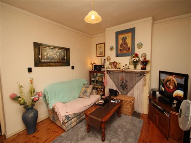 52A and 52B Victoria Road, Clare SA 5453