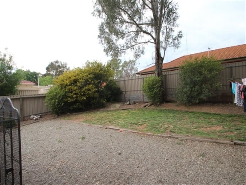52A and 52B Victoria Road, Clare SA 5453