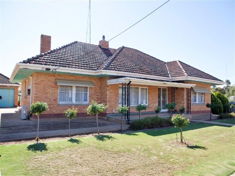 13 Hawker Street, Yacka SA 5470