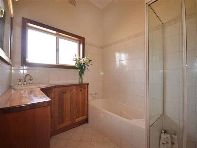 13 Hawker Street, Yacka SA 5470