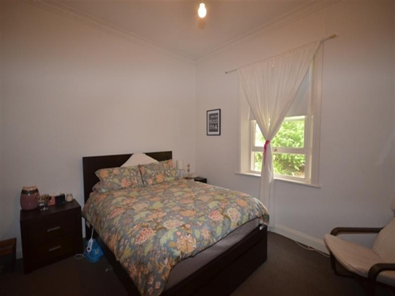 31 Daly Street, Clare SA 5453