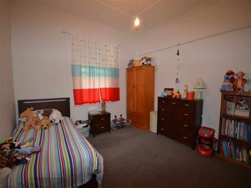 31 Daly Street, Clare SA 5453