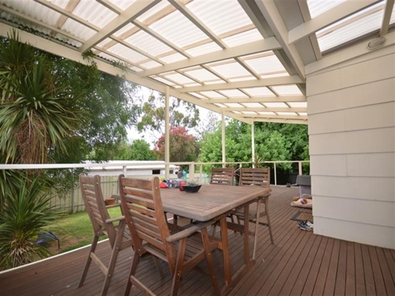 31 Daly Street, Clare SA 5453