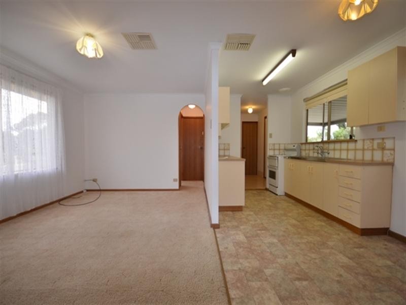 17 Guildford Street, Blyth SA 5462