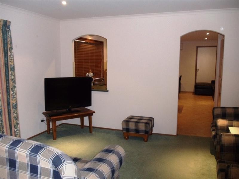 7 Barton Road, Tiddy Widdy Beach SA 5571