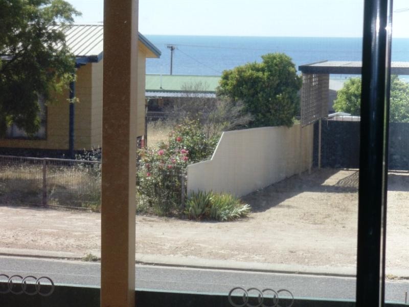 7 Barton Road, Tiddy Widdy Beach SA 5571