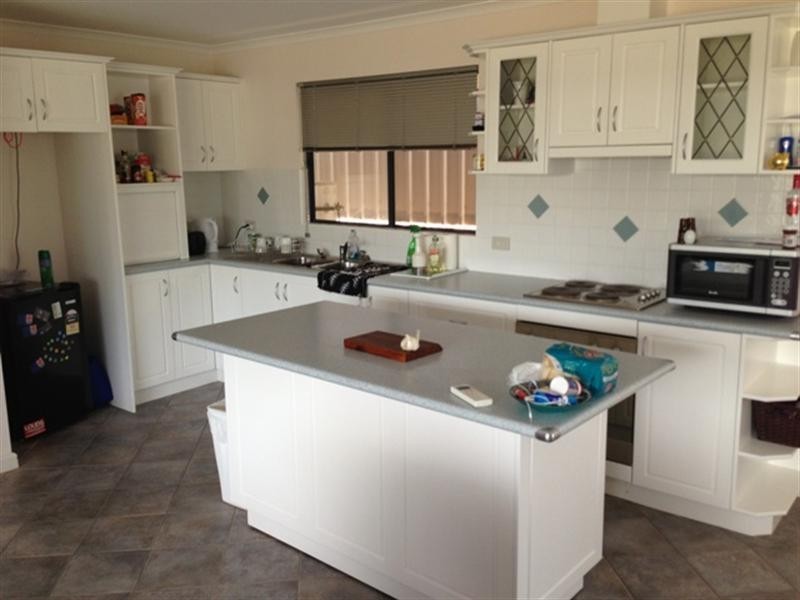 2/8 Beare Street, Clare SA 5453