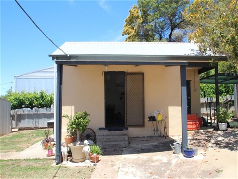 44 Essington Avenue, Clare SA 5453