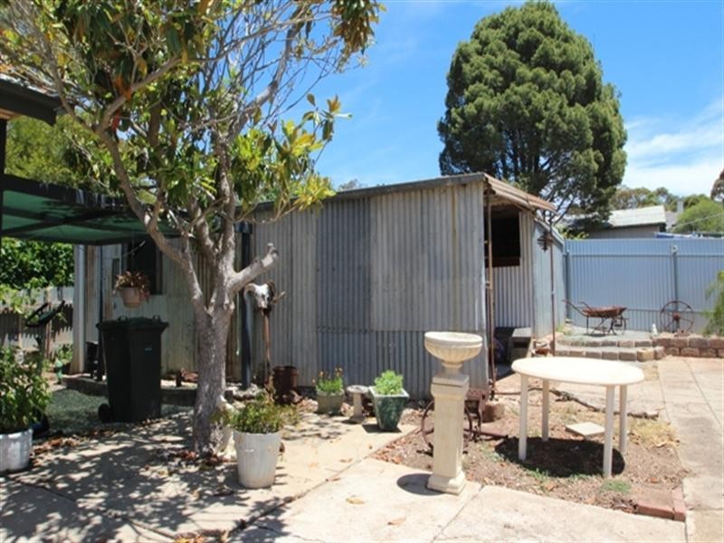 44 Essington Avenue, Clare SA 5453