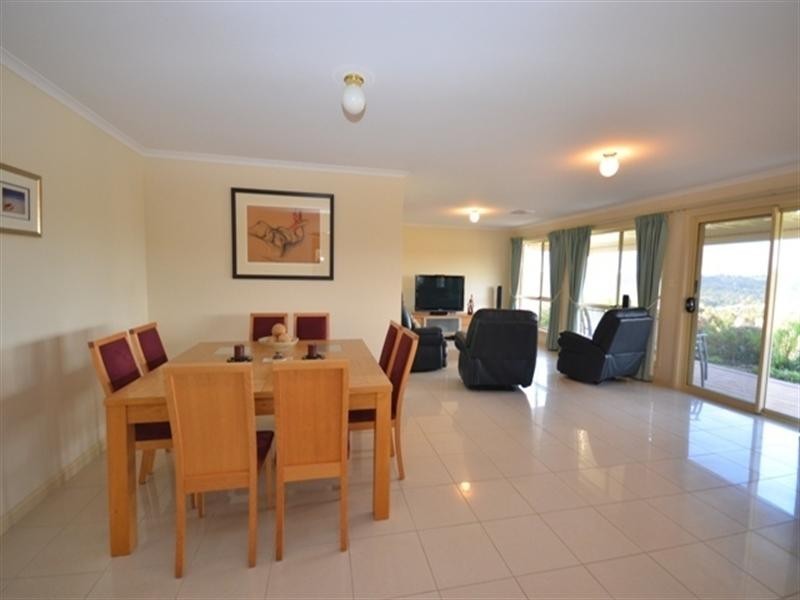 14 Michael Court, Clare SA 5453