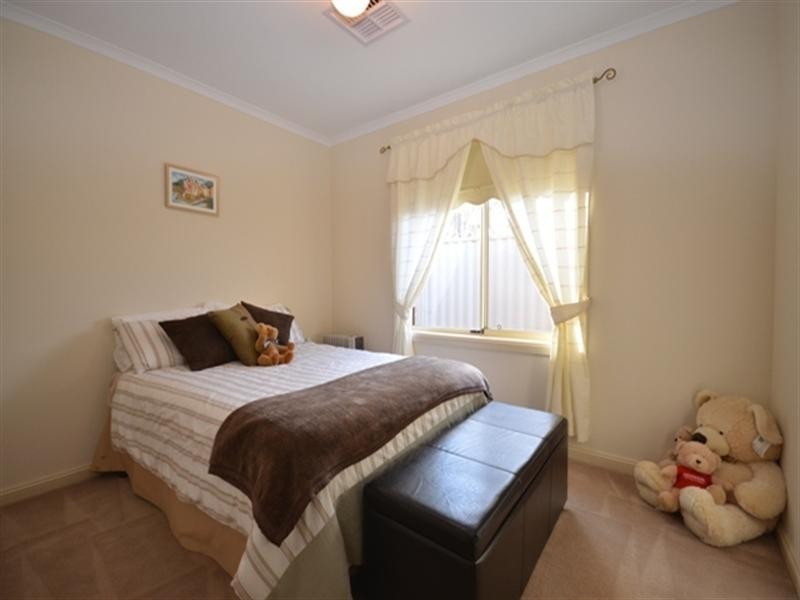 14 Michael Court, Clare SA 5453