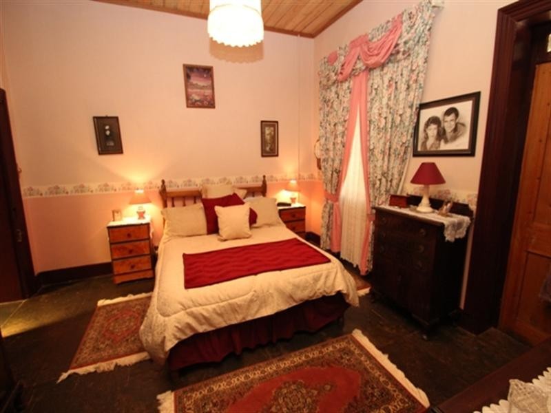 The Teapot Inn Lot 22 Leasingham Road, Mintaro SA 5415