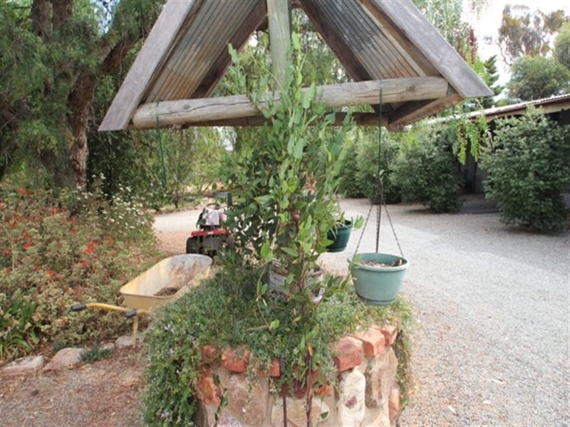 The Teapot Inn Lot 22 Leasingham Road, Mintaro SA 5415