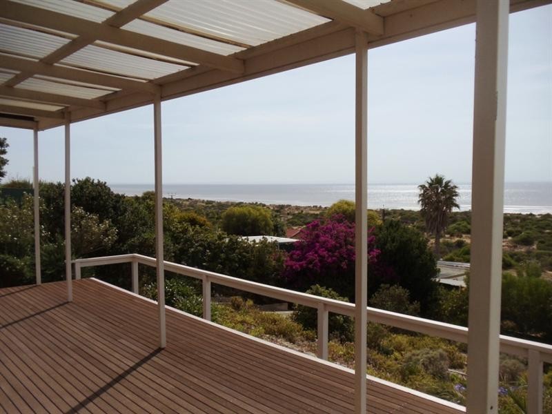 24 Hosking Road, Tiddy Widdy Beach SA 5571