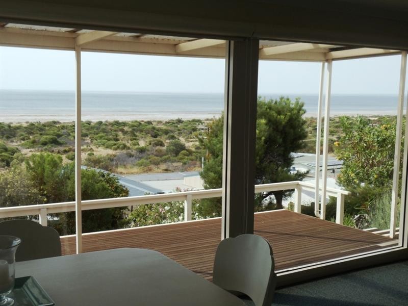 24 Hosking Road, Tiddy Widdy Beach SA 5571