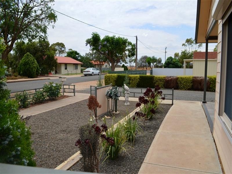 6 Centenary Avenue, Balaklava SA 5461