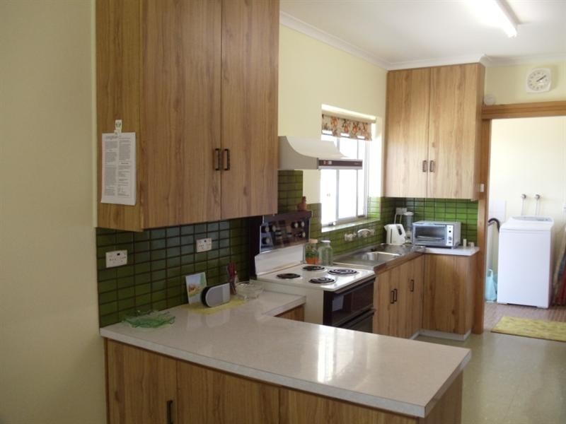 12 Horn Street, Clinton SA 5570