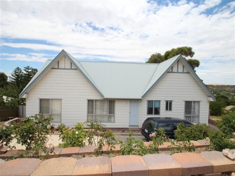 3 Michael Court, Clare SA 5453