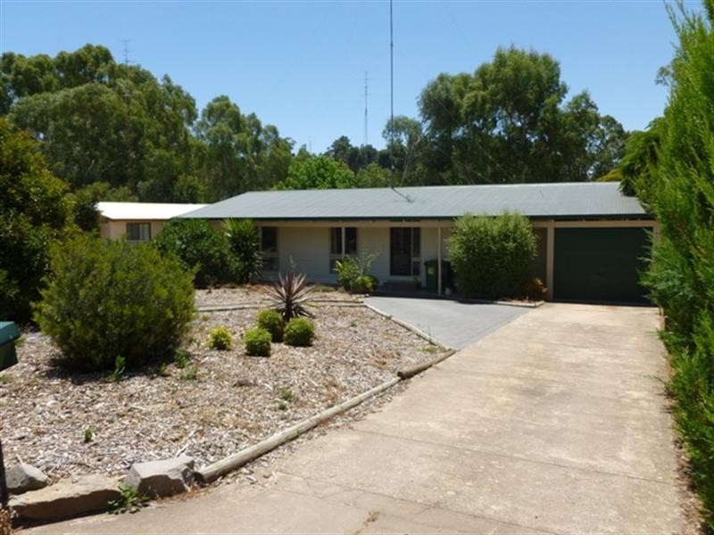 49 Victoria Road, Clare SA 5453