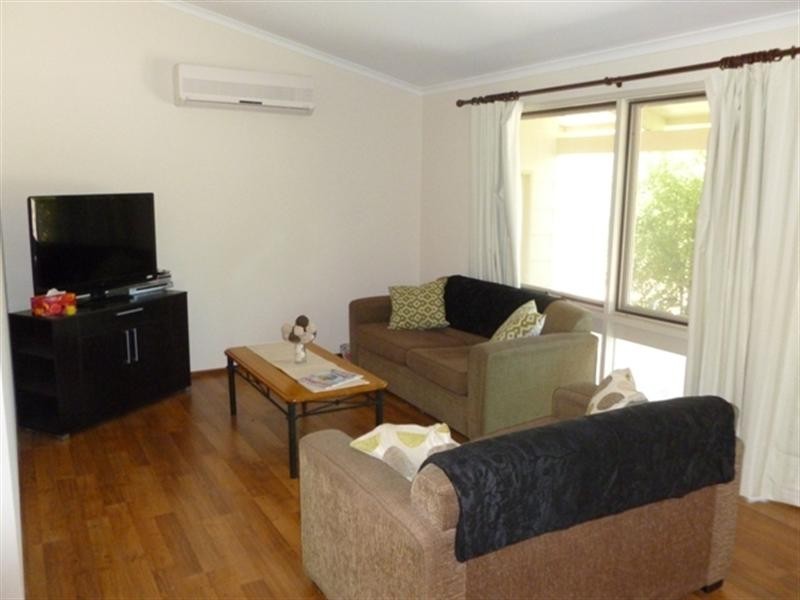 49 Victoria Road, Clare SA 5453