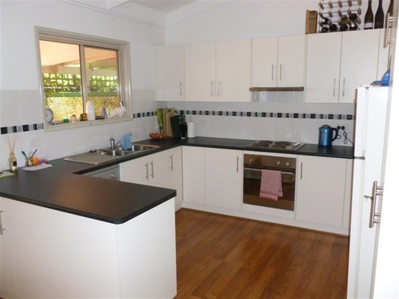 49 Victoria Road, Clare SA 5453