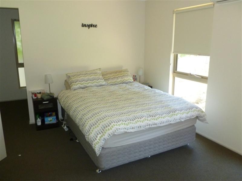 49 Victoria Road, Clare SA 5453
