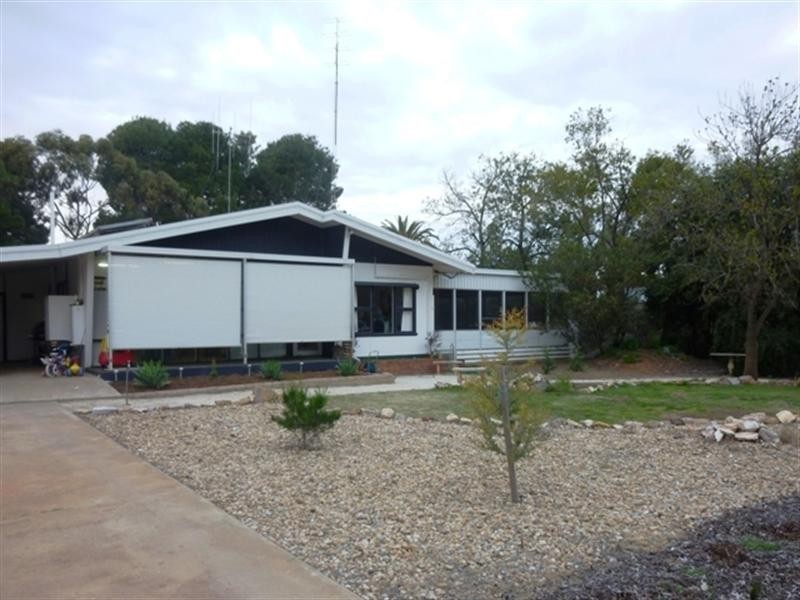 44 William Street, Brinkworth SA 5464