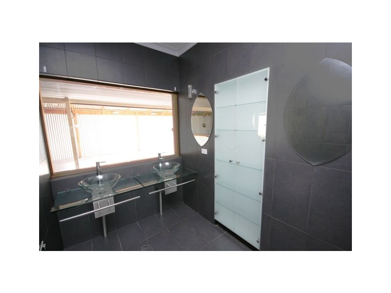 15 Mt Pleasant Road, Burra SA 5417