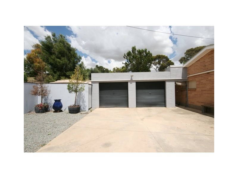15 Mt Pleasant Road, Burra SA 5417