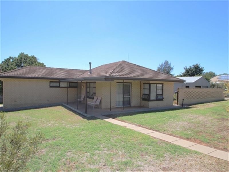 13 Queen Street, Burra SA 5417