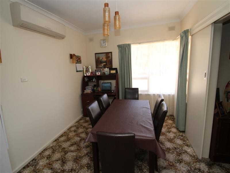 13 Queen Street, Burra SA 5417