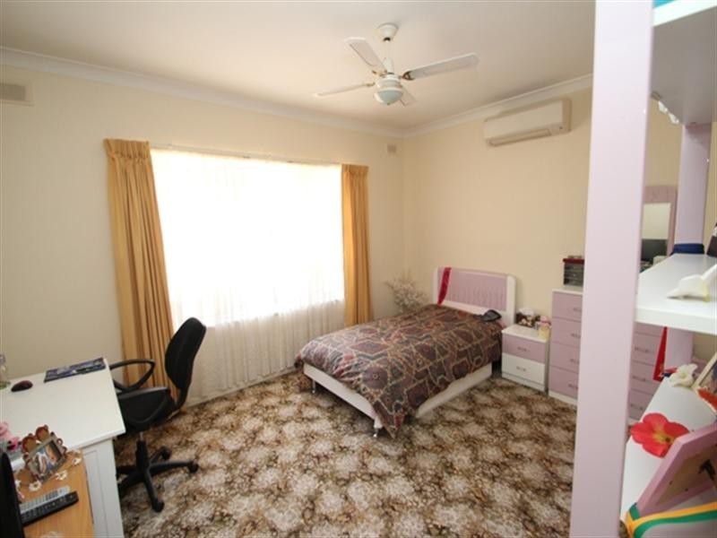 13 Queen Street, Burra SA 5417