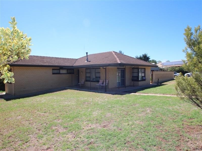 13 Queen Street, Burra SA 5417